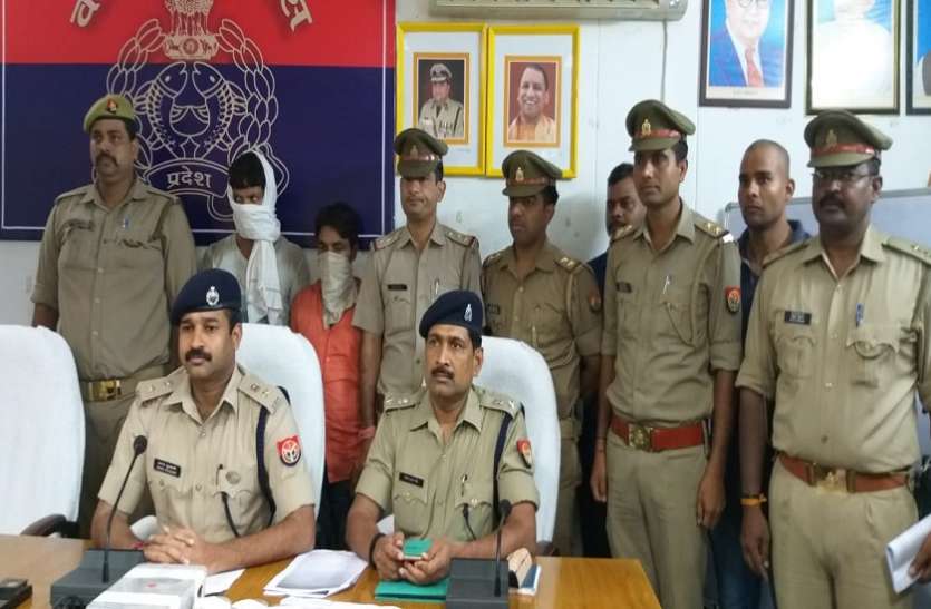 Chetganj Police and criminal चोरों के पास से लाखों का माल बरामद, चोरी के लिए लेते थे ऑटो रिक्शा का सहारा