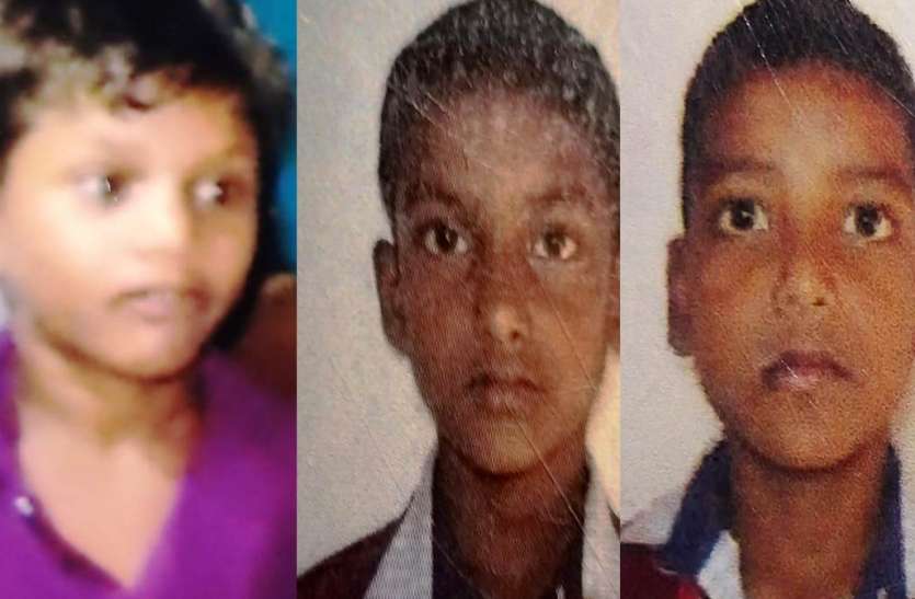 death child Death in Firozabad: बारिश से भरे गड्ढे में नहाने गए तीन बच्चों की डूबने से मौत, देखें वीडियो
