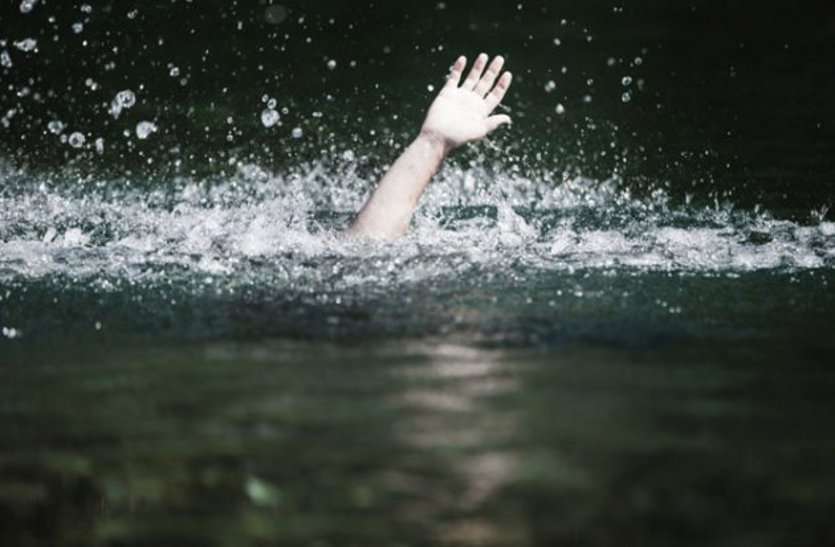 The death of the student-drowning in the badi lake of udaipur कितनी और मांओं को रुलाओगे, उदयपुर की झीलों में आखिर ऐसा कब तक होगा रहेगा !