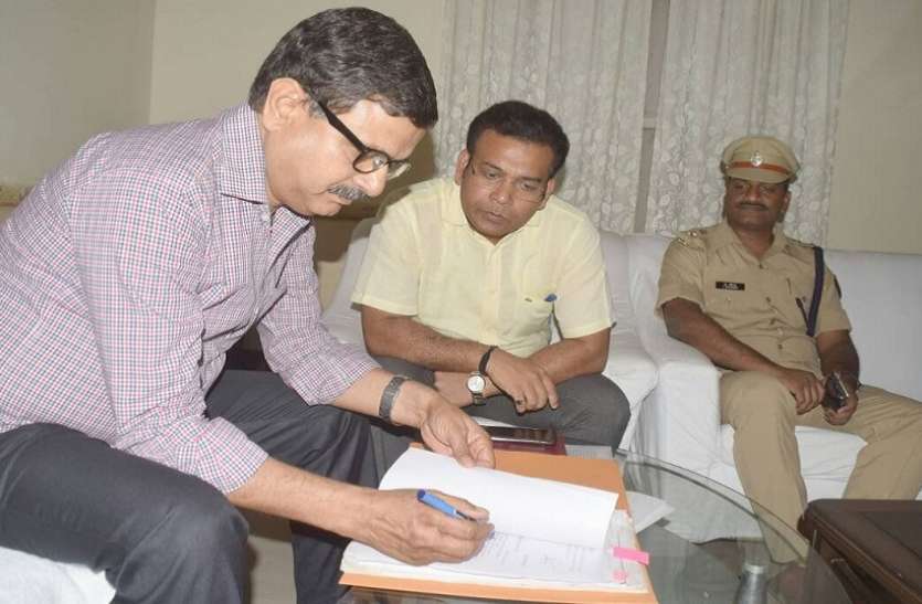 uppsc UPPSC :लोकसेवा आयोग के अध्यक्ष ने प्रतियोगी छात्रों के लिए खोले दरवाजे ,सप्ताह में एक दिन करेंगे मुलाक़ात