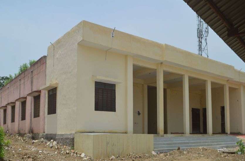 The library facility will soon be available जल्द मिलेगी की पुस्तकालय सुविधा