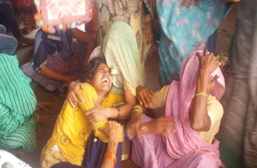 bharatpur accident death : pickup crush five people while doing yoga Bharatpur News: सड़क किनारे योगा कर रहे बुजुर्गों को पिकअप ने रौंदा, पांच की मौत, कई घायल
