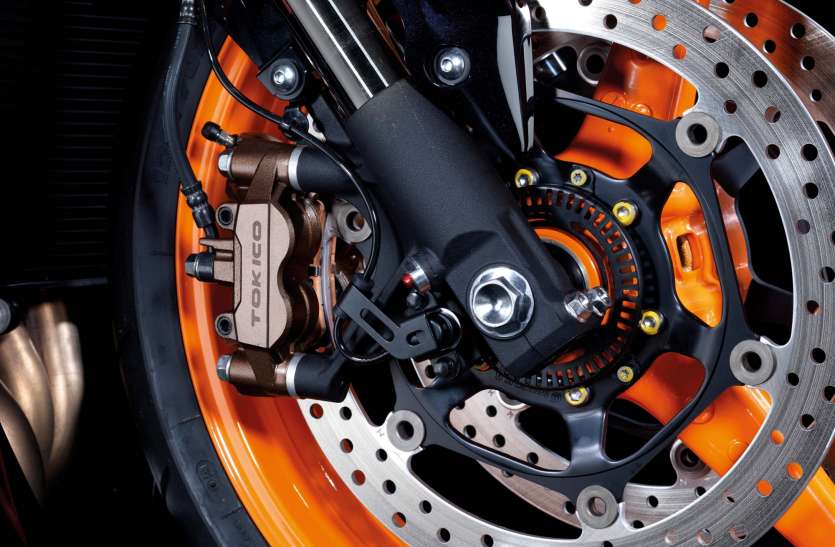 bike care आपकी बाइक के लिए बेहद जरूरी हैं ये 4 चीज़ें, इनके बगैर बाइक चलाई तो माइलेज हो जाएगा कम