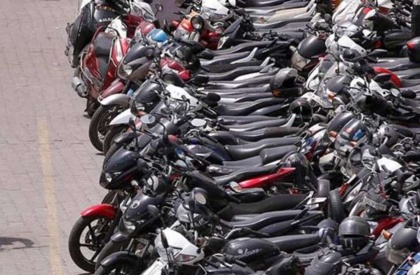 Automobile Sector जून में 25 प्रतिशत घटी टू-व्हीलर्स की बिक्री, बाइक कंपनियों के छूटे पसीने