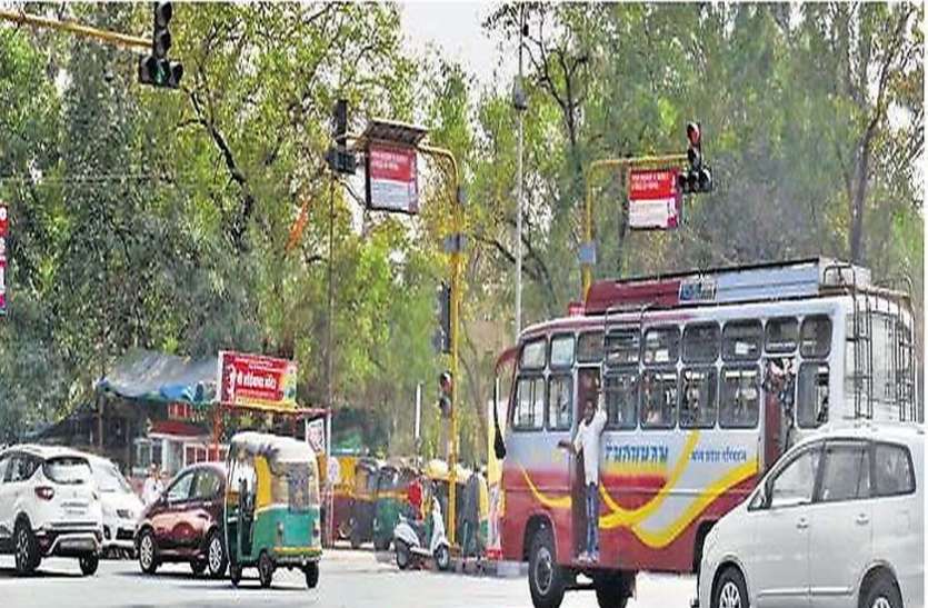 indore ट्रैफिक को खतरनाक बना रहे ब्लैक स्पॉट सुधारेंगे, सिग्नल होंगे सिंक्रोनाइज्ड
