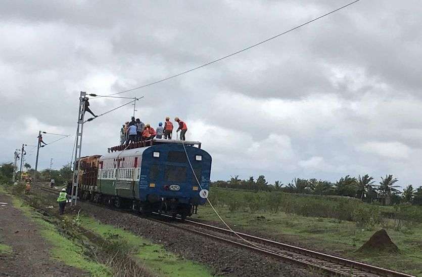 railway electrification work