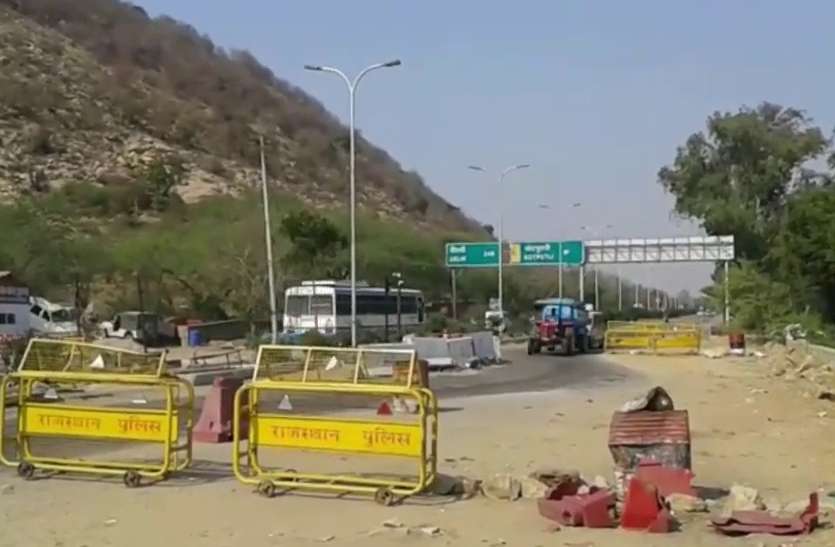 Crime in Sikar : जिले का सुरक्षा घेरा कमजोर है। यहां वारदात को अंजाम देने के बाद अपराधी पड़ौसी जिलों के साथ हरियाणा तक बिना रोकटोक के भाग सकते हैं। पुलिस की खुली नाकाबंदी से फरार होते अपराधी, पड़ोसी राज्य में लेते है शरण