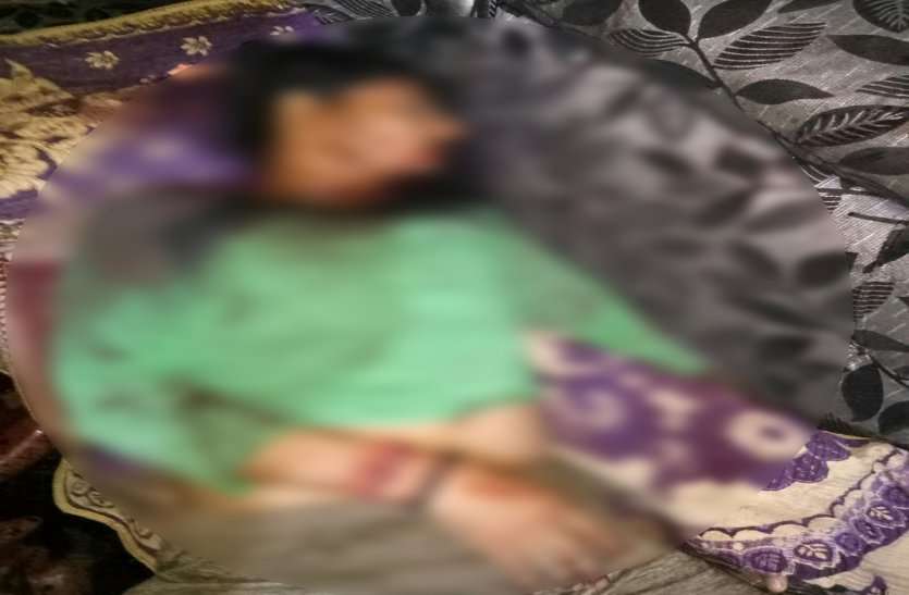 Mother-son murder in datia Breaking : सेंवढ़ा में मां-बेटे की हत्या, घर में मिली लाश
