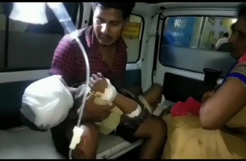 bulandshahar accident Breaking- बुलंदशहर: रोडवेज बस के ड्राइवर को फिर आई नींद, तीन की मौत, 27 घायल- देखे वीडियो