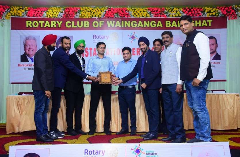 rotri clab रोटरी क्लब ऑफ वैनगंगा के नए बोर्ड ऑफ डायरेक्टर्स ने ली शपथ