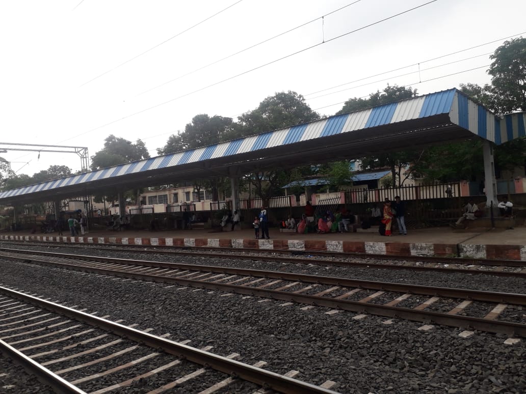 After the third rail line, the rejuvenation of small stations तीसरी रेल लाइन के बाद होगा छोटे स्टेशनों का कायाकल्प