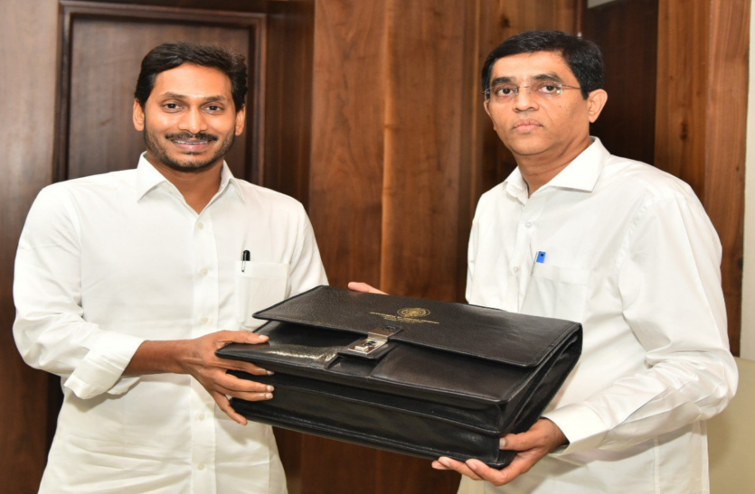 AP Budget आंध्रप्रदेश:जगन सरकार के पहले बजट की खास बातें,इन सब पर दिया गया जोर