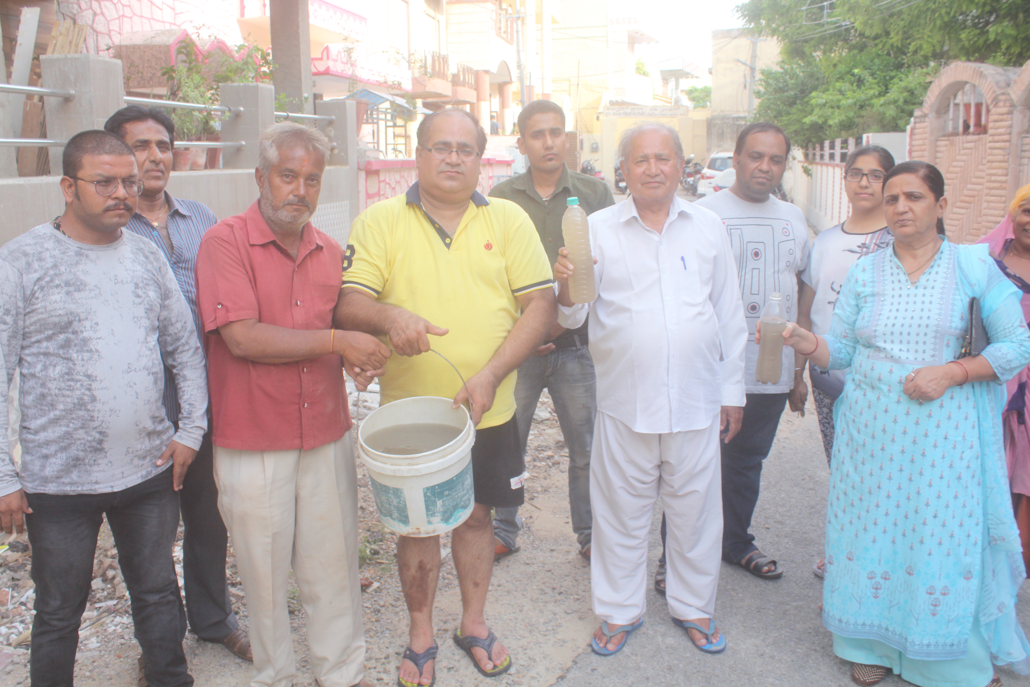 stink water supply in ajmer Drinking Water: गंदे पानी की सप्लाई, अजमेर में परेशान हैं लोग