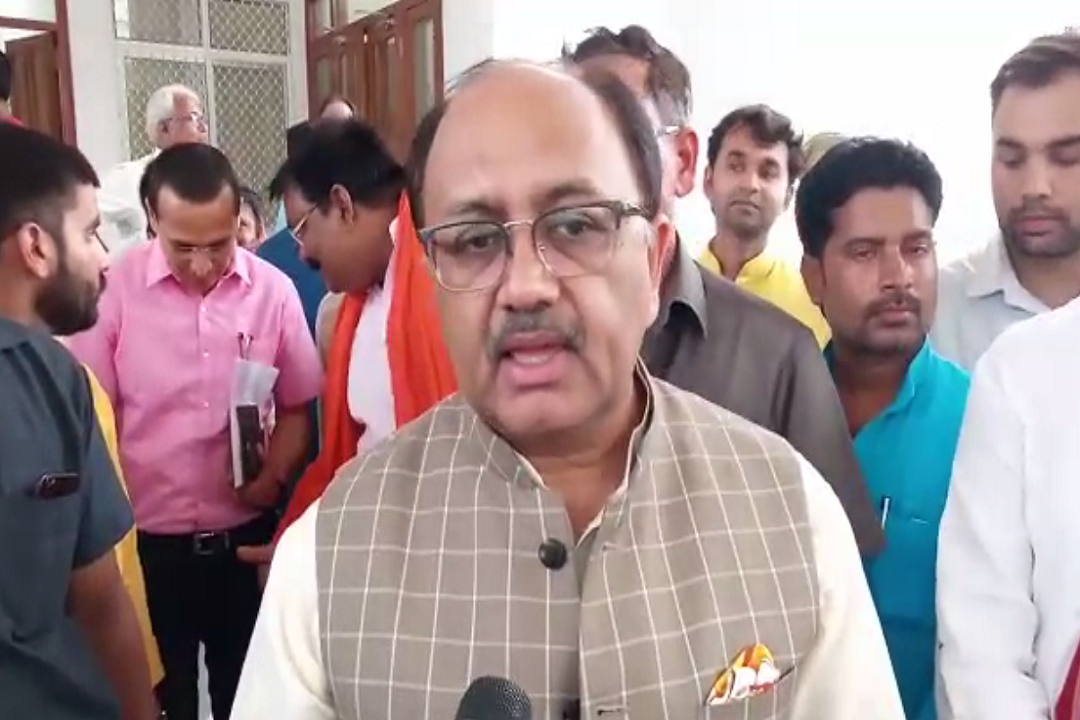 Siddharth nath Singh