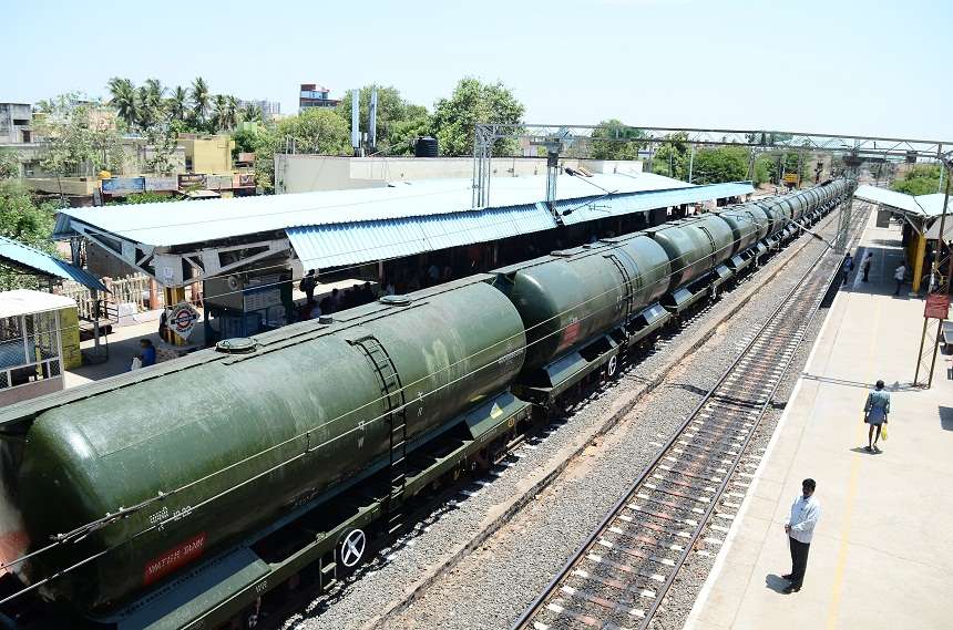 chennai news in hindi: special train carrying water reached chennai