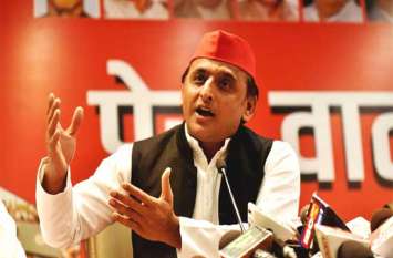akhilesh yadav statement on sakshi mishra madarsa and expressway भाजपा विधायक की बेटी साक्षी की शादी पर अखिलेश का बयान, कहा सुरक्षित नहीं बेटियां
