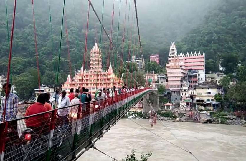 laxman jhula लक्ष्मण जी के बाद इस सेठ ने बदली थी पुल की काया, लक्ष्मण झूले से जुड़ी ये 10 बातें जानकर आप भी होंगे हैरान