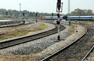 new rail line to be constructed between amethi and sultanpur केंद्रीय मंत्री स्मृति ईरानी की पहल, अमेठी-सुल्तानपुर के बीच बनेगी 34.36 किलोमीटर लंबी रेल लाइन