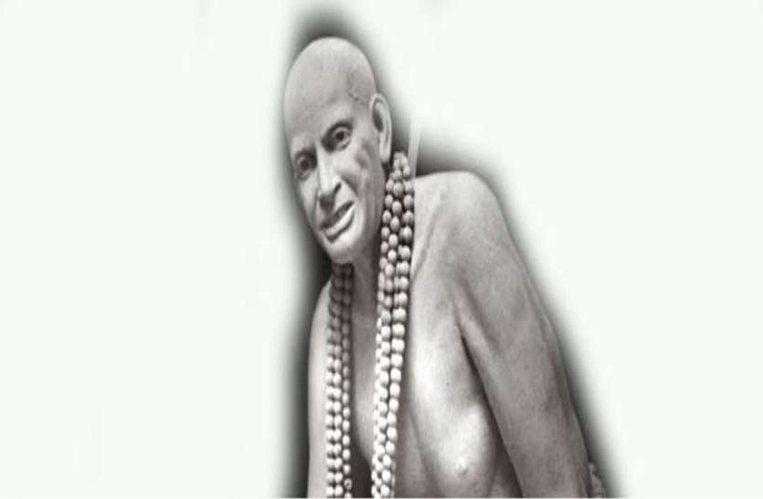dhunivale dada ji Guru purnima 2019 : धूनिवाले दादाजी माने जाते थे शिव जी का अवतार, गुरु पूर्णिमा पर यहां लगती है भक्तों की भीड़