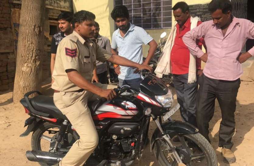 hindaun karauli news चोर को मिल गया चतुर ग्राहक, बाइक चुरा OLX पर बेचने वाले की खोल दी पोल