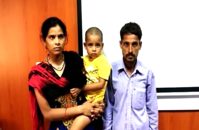 news NOIDA: 8 साल से नहीं भरी सूनी गोद तो दंपति ने कर लिया 6 साल के मासूम का अपहरण, छह माह पहले ही कर ली थी प्लानिंग