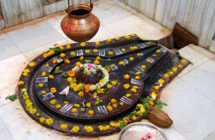 lord shiva सावन में सिर्फ पांच मिनट में करें उमापति को प्रसन्न, ये है तरीका