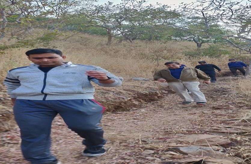 Ajmer SP-Do not do lunch, distance from fast food Ajmer SP- लंच नहीं करते, फास्ट फूड से दूरी