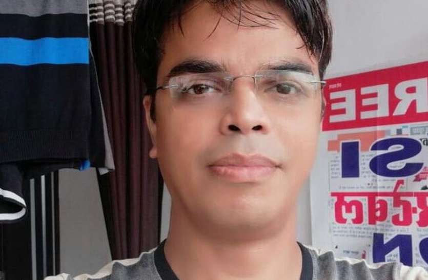 sanjay lunawat गुरू पूर्णिमा विशेष : ये हैं उदयपुर के आनंद कुमार और ‘सुपर 30’ की तरह तराश रहे प्रतिभाएं