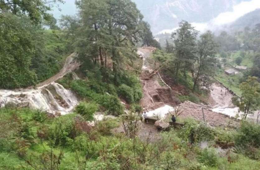 Cloud Brust In Pkaistan पाकिस्तान में बादल फटने से 22 लोगों की मौत, कई लापता