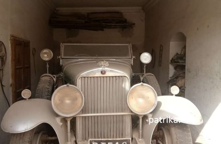 Baid family of Bikaner still has an American Cadillac car purchased बीकानेर के बैद परिवार के पास अब भी है 1928 में खरीदी अमरीकन कैडलक कार, रियासतकालीन कार के यह भी थे मुरीद