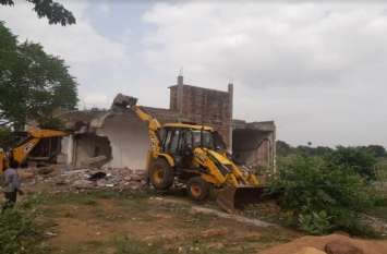 District Magistrate warning given to illegal encroachment विनिमय क्षेत्र में अवैध अतिक्रमण कारियों को दी गई चेतावनी, डीएम ने जारी किया आदेश, मचा हड़कम्प