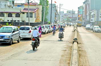 state highway parking : Have a parking system in seven days state highway parking : स्टेट हाइवे पर सात में दिन पार्किंग की व्यवस्था नहीं हुई तो होगी कार्रवाई