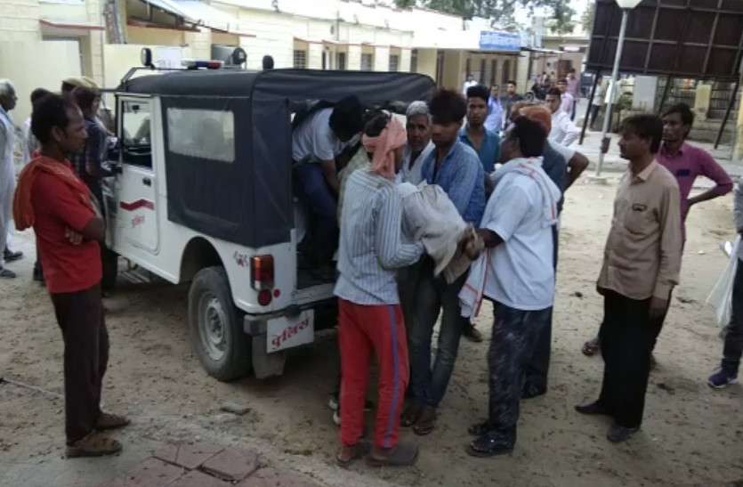 car accident in sawai Madhopur बेकाबू होकर दीवार से टकराई कार, एक की हुई दर्दनाक मौत, 3 घायल