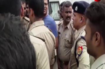 attack on up police योगी की मित्र पुलिस पर हुआ जानलेवा, दरोगा सहित दो पुलिसकर्मी घायल