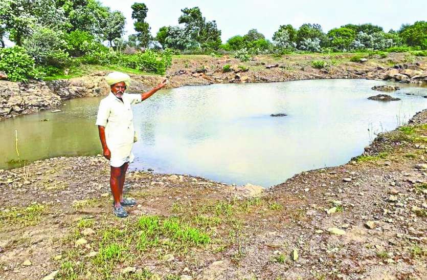 patrika जावरा-आगर टू-लेन के लिए खोदे गड्ढों ने ली दो बच्चों की जान
