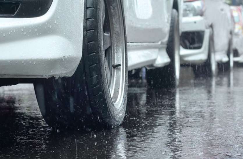 car भारी बारिश में ऐसे बचाएं अपनी कार और मोटरसाइकिल, नहीं होगा कोई नुकसान