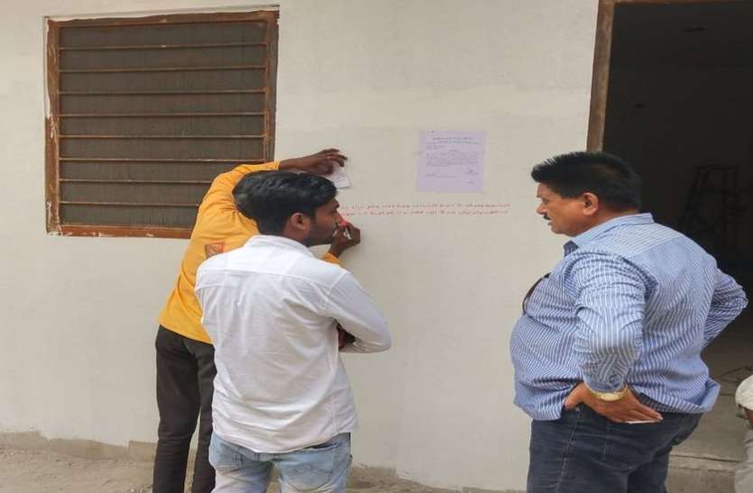 Jodhpur,illegal construction,Muncipal Corporation,encroachmen,jodhpur news rajasthan news, बिना दरवाजे की बिल्डिंग के अंदर काम चल रहा, बाहर निगम सीज कर चला गया
