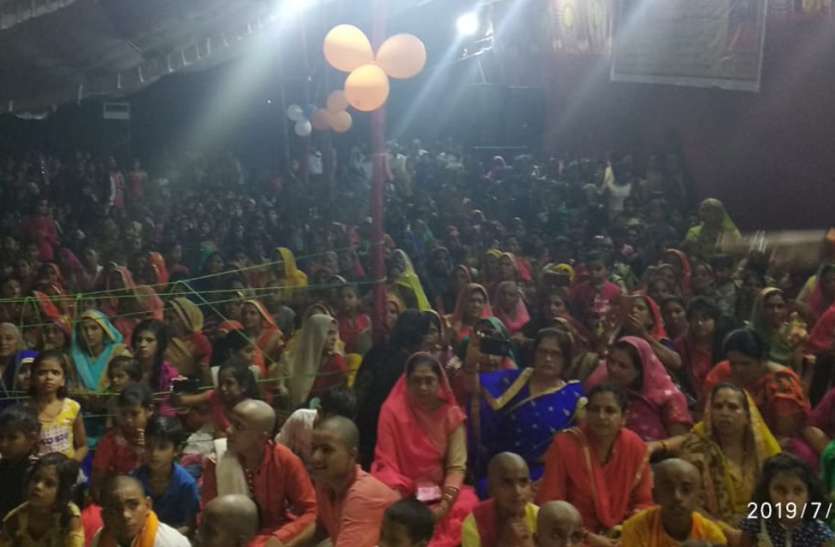 the Srimad Bhagavat Katha in Sohal श्रीकृष्ण और बाल शाखा की झांकी बनी आकर्षण केंद्र