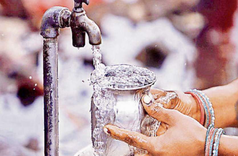 RO plant for pure water in Village Etawah गांव-गांव साफ पानी के लिए आरओ प्लांट लगाने वाला पहला जिला बना इटावा, 15 अगस्त से शुरू होगा पायलट प्रोजेक्ट