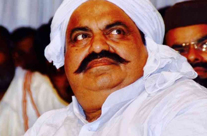 CBI raids in Lucknow, Pryagraj for Atiq Ahamad, farmer MP देवरिया जेल कांड में माफिया अतीक की मुसीबतें बढ़ीं- लखनऊ समेत चार शहरों में सीबीआई के छापे