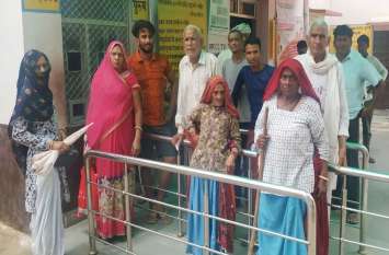 jhunjhunu latest news बुहाना में इस बात पर को लेकर मेलनर्स एवं जीएनएम के बीच चले जमकर लात-घूंसे