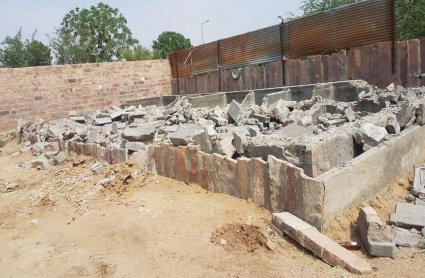 Jodhpur,environment pollution,textile industry,encrochment,Jojri River,jodhpur news rajasthan news,jda jodhpur, एक ओर तो प्रदूषण का दंश झेल रहा जोधपुर और दूसरी ओर ये कर रहे थे एेसा काम