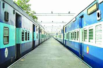 Criminal gang active in Trains stay alert Chhattisgarh ट्रेन में सफर करने के दौरान रहें सावधान, पहनावा देखकर लोगों को अपना शिकार बना रहा यह गिरोह