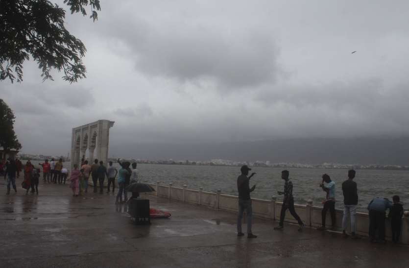 ajmer is waiting for rain बरसना भूले बादल, हवा और धूप-छांव का दौर