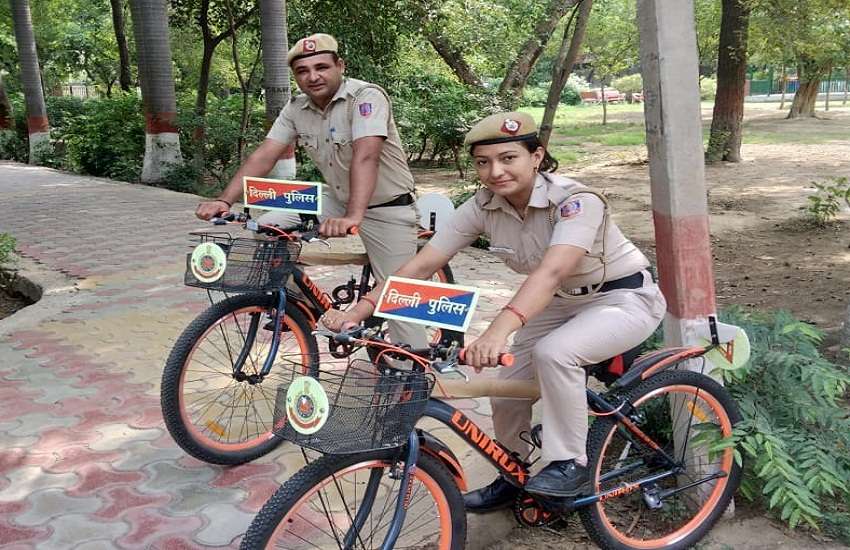 Delhi Police Cycling Petroling