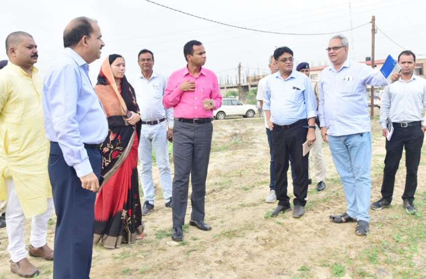 Collector's order to Singrauli nagar nigam, water supply soon पेयजल आपूर्ति को लेकर कलेक्टर हुए सख्त तो काम में आई तेजी, जल्द मिलेगा पानी