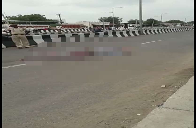 jodhpur accident टक्कर के बाद बाइक से गिरे युवक के ऊपर से निकला ट्रेलर, मौत