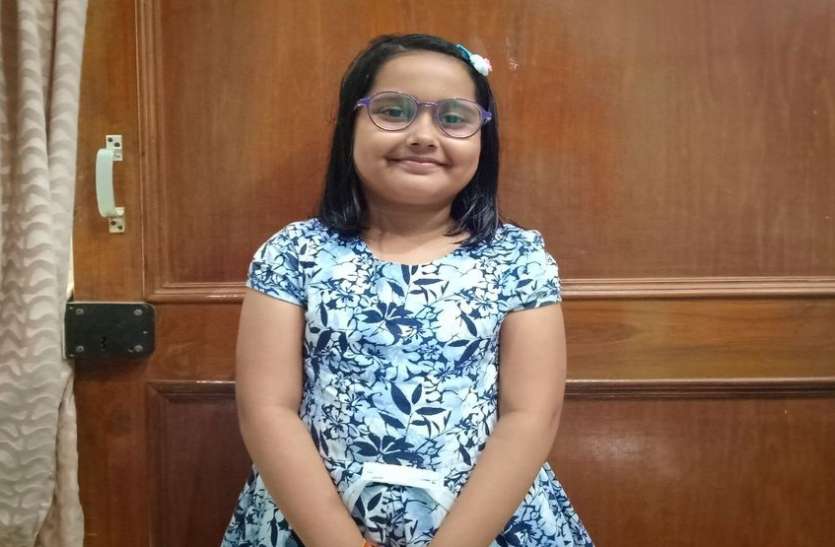 alia gupta in alwar आठ साल की आलिया रात भर चांद और तारो का लेती है फोटो