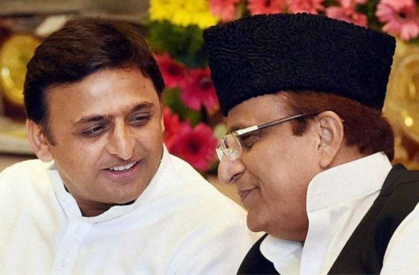 Azam Khan and Akhilesh Yadav रामपुर उपचुनावः भाजपा को हराने के लिए आजम खान ने तैयार किया मास्टर प्लान