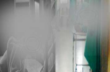 woman not get treatment in hospital महिला के साथ अस्पताल में हो रहा था ये काम, DM पुलकित खरे ने देखा तो उड़ गए होश, तत्काल उठाया ये कदम